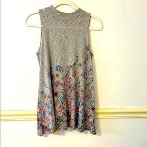 Floral Gray Sleeveless Top